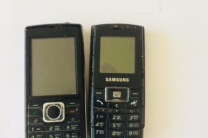 Мобільний телефон Samsung-1 шт.,  Soni Ericson-1шт.