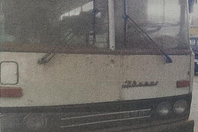 Автобус марки Ikarus 256, 1990 року випуску, ДНЗ ВС3959ВА, номер шасі 1412, об"єм двигуна - 10350 см.куб, дизель