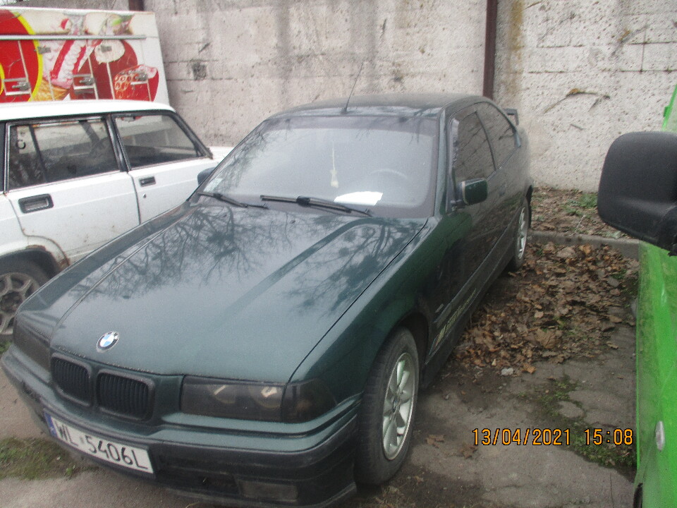 Легковий автомобіль BMW 316, тимчасовий реєстраційний номер WL5406L, 1998 року випуску, зеленого кольору, номер кузову WBACG11050KJ08435