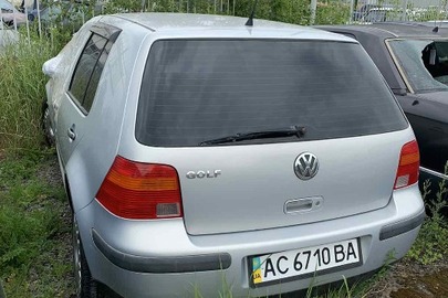 Легковий автомобіль марки «Volkswagen» моделі «GOLF», ідентифікаційний номер кузова № WVWZZZ1JZ4W116027, реєстраційний номерний знак України AC6710BA, об`єм двигуна 1390 см.куб., рік виготовлення 2004, тип двигуна бензин, колір сірий