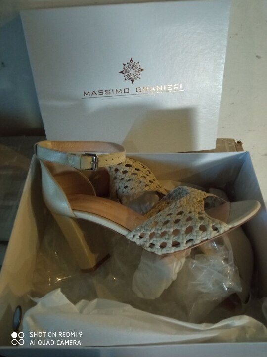 Взуття жіноче торгівельної марки «Massimo Granieri», різних видів та розмірів, нове, 32 пари