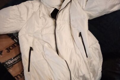 Куртки-пуховики жіночі, різних розмірів та видів, торгівельної марки "Massimo Dutti”, нові, 5 штук