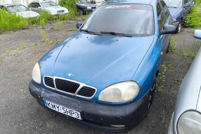 Легковий автомобіль марки "Daewoo", модель "Lanos", номер кузова SUPTF69VDXW036030, реєстраційний номерний знак Польщі KMY5HP3, 1999 року виготовлення, колір - синій