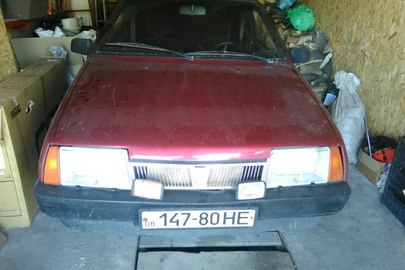 Легковий автомобіль ВАЗ 21083, державний номер 14780НЕ, 1994 року випуску, червоного кольору, кузов № ХТА210830R1526641