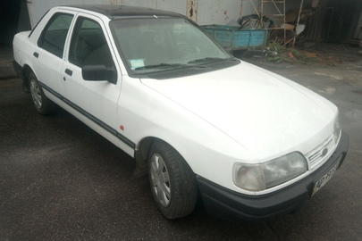 Легковий автомобіль FORD SIERRA, державний номер АР9923АО, 1988 року випуску, білого кольору, кузов №WFOFXXGBBFJR32503