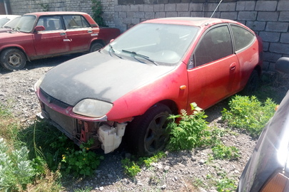 Легковий автомобіль MAZDA 323, державний номер АР0496ВО, 1997 року випуску, червоного кольору, кузов №JMZBA135200502122