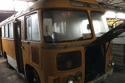 Автобус пасажирський ПАЗ 672М, державний номер АР9377АІ, 1988 року випуску, жовтого  кольору, шасі № 8802683