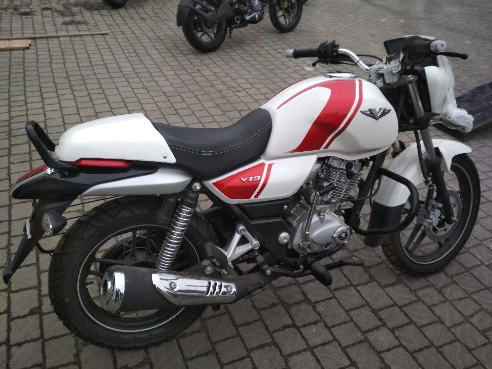 Мотоцикл Bajaj Vicrant V 15, без д.н., 2017 року випуску, білого кольору, VIN №MD2A74BZXGWF28488