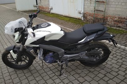 Мотоцикл Bajaj Dominar D 400-ABS, без д.н., 2017 року випуску, білого кольору, VIN №MD2A67KY4HCМ09735