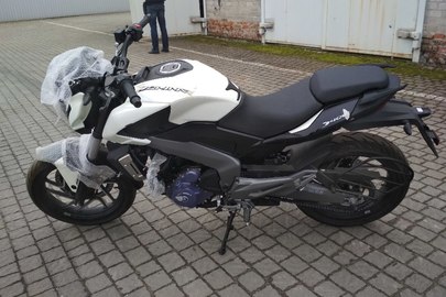 Мотоцикл Bajaj Dominar D 400-ABS, без д.н., 2017 року випуску, білого кольору, VIN №MD2A67KY4HCМ09752