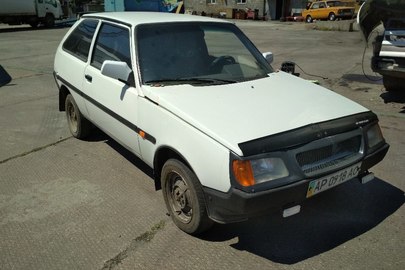 Легковий автомобіль ЗАЗ 110206, державний номер АР0918АО, 2000 року випуску, білого кольору, кузов №Y6D110206Y0364492