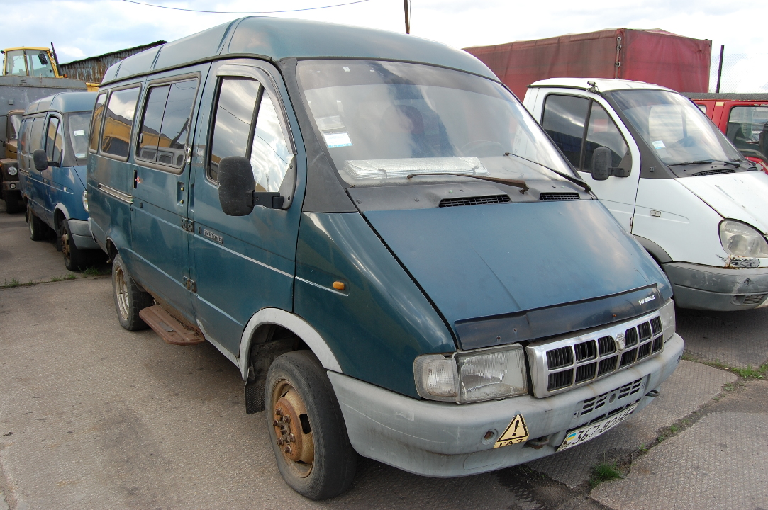 Пасажирський мікроавтобус ГАЗ 322132 224, державний номер 36782НЕ, 2002 року випуску, зеленого кольору, кузов (шасі, рама) №32210020100500 (ХТН32213220271181)