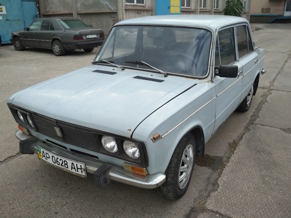Легковий автомобіль ВАЗ 2103, державний номер АР0628АН, сірого кольору, 1974 року випуску, кузов №21030074604