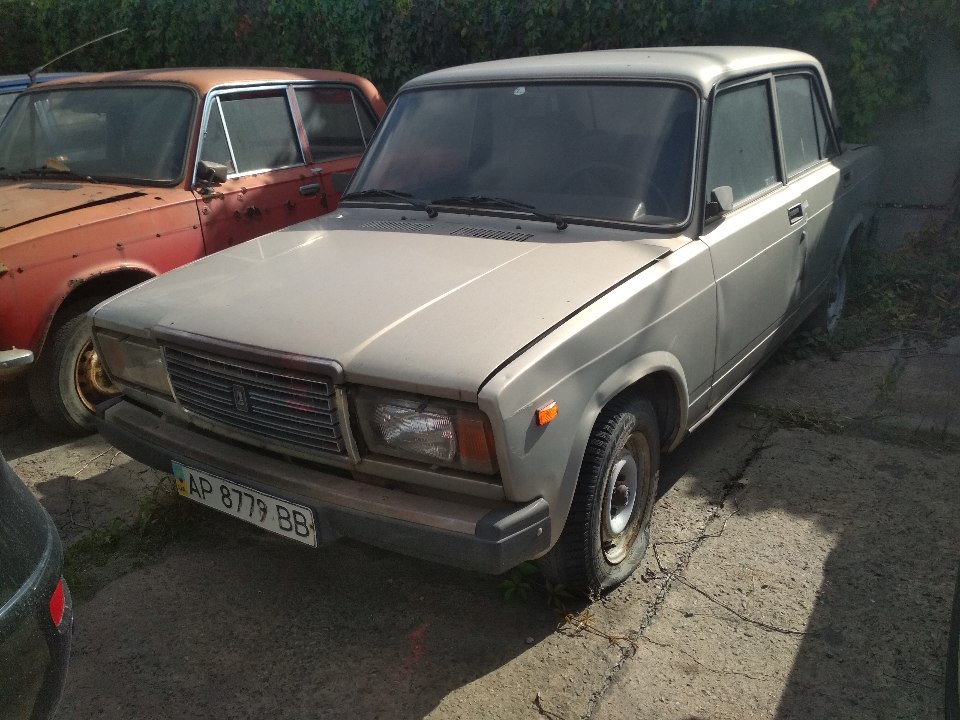 Легковий автомобіль ВАЗ 210700 20, державний номер АР8779ВВ, сірого кольору, 2007 року випуску, кузов №Y6D21070080017606