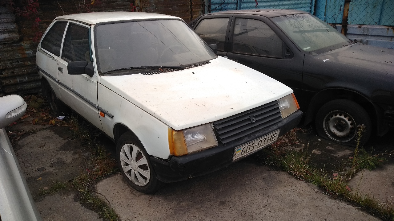 Легковий автомобіль ЗАЗ 110206, державний номер 60503НЕ, 1995 року випуску, білого кольору, кузов №ХТЕ110206S0316027