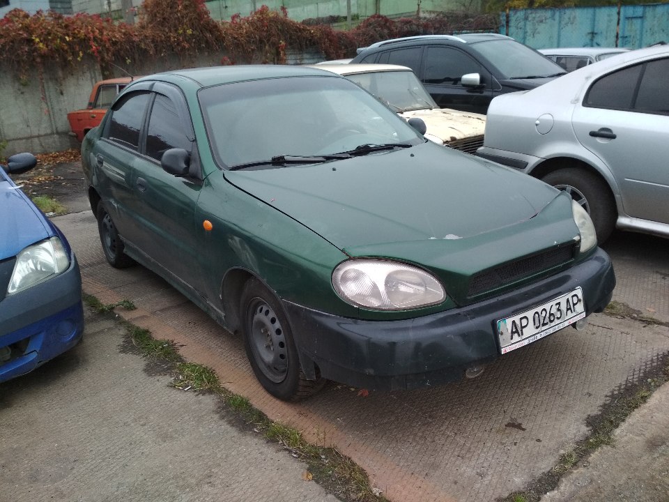 Легковий автомобіль ЗАЗ-DAEWOO LANOS 1598, державний номер АР0263АР, зеленого кольору, 2002 року випуску, кузов (VIN) № SUPTF696D2W144807 (Y6DTF696Е20003855)