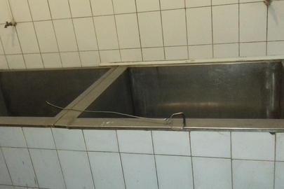 Ванна стаціонарна з нержавіючої сталі, вмонтована, у кількості 3 шт.