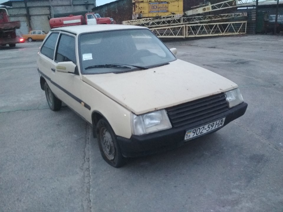Легковий автомобіль ЗАЗ 1102, державний номер 90259НА, 1993 року випуску, бежевого кольору, кузов №ХТЕ110206Р0205481