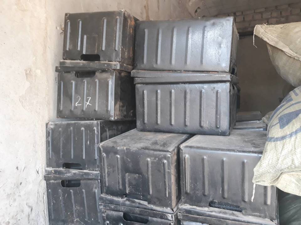 Ящики металеві у кількості - 174 шт., вкладиші ЯМЗ у кількості 116 комплектів, бухта металева у кількості 1 шт., блок управління кондиціонера у кількості 541 шт.