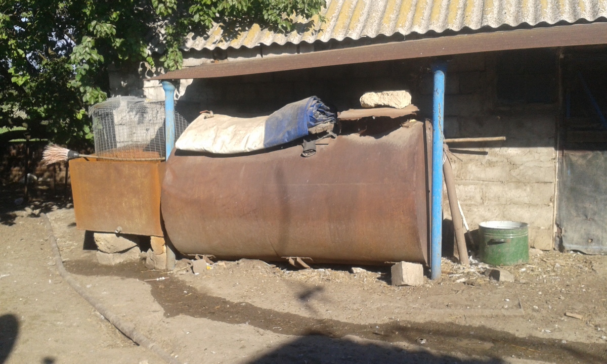 Ємність металева об'ємом 2 м. куб