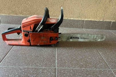 Конфісковане майно за рішенням суду: Бензопила марки «STIHL» червоного кольору, в неробочому стані, б/в