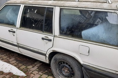 Транспортний засіб марки VOLVO 740, легковий універсал - В, 1986 року випуску, білого кольору, ДНЗ: ВС7127АМ, №куз. YV1745833G2025017, об'єм двигуна - 2316 см. куб., дизель