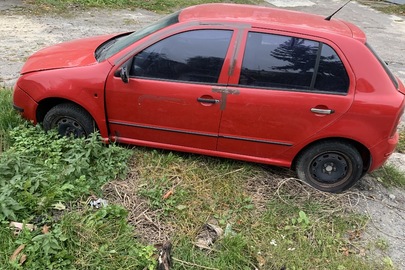 Транспортний засіб марки SKODA FABIA CLASSIC, 1.2, легковий, рік випуску 2004, червоного кольору, ДНЗ: ВС7172АА, номер кузова: TMBPW16Y744019319, бензин