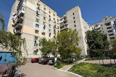 94/3000 частини квартири спільного заселення №920(913,913а,914,915,916,917,918,919,921,922,923,924), загальною площею 342,1 кв.м., за адресою: Одеська обл., м. Одеса, Миколаївська дорога, буд. 311
