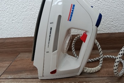 Праска Severin BA 3200214 білого кольору у кількості 1 штука, робочий стан не перевірявся, бувша у користуванні