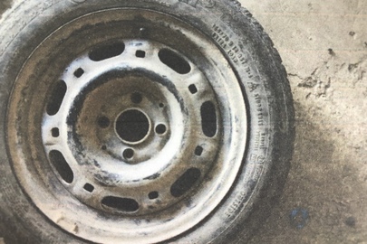 Запасне колесо гумове на металевому диску, вживане - 1 шт.
