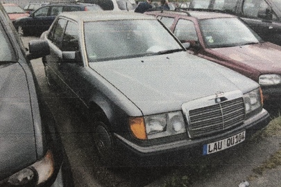Транспортний засіб марки Mercedes-Benz Е200 (з ключем запалювання), реєстраційний номер LAUQU104, VIN: WDB1240211B504102, 1991 року випуску, 1996 см.куб., тип палива бензин