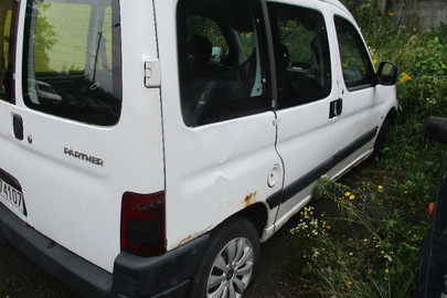 Транспортний засіб марки Peugeot Partner, реєстраційний номер WI74107, 2003 року випуску, бензин
