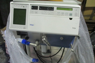 Пристрій для дихальної терапії вживаний марки "DRAGER CATO" - 1 шт., пристрій для дихальної терапії вживаний марки "DRAGER EVITA" - 1 шт.