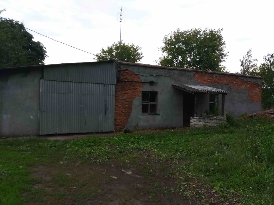 Предмет іпотеки: нежитлова будівля загальною площею 153.7 кв.м., за адресою: Львівська область, Сокальський район, с. Острів, вул. Центральна, 1а