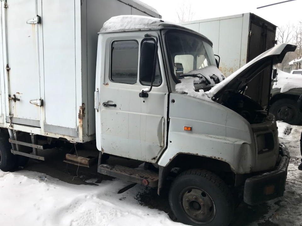 Транспортний засіб марки ЗИЛ, 2000 року випуску, днз 08799ТА, №шасі (кузова) XTZ5301AOY0041529, сірого кольору