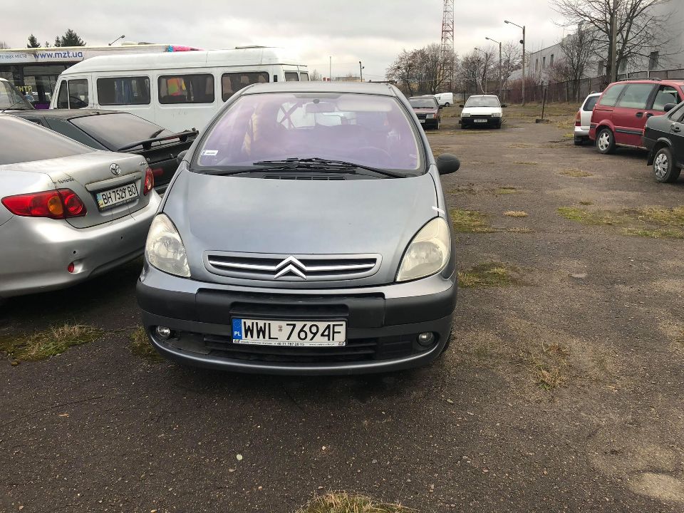 Транспортний засіб марки Citroen Xsara Picasso, реєстраційний номер WWL7694F, 2004 року випуску, №куз. (шасі, рами) VF7CH9HYB39813649, сірого кольору