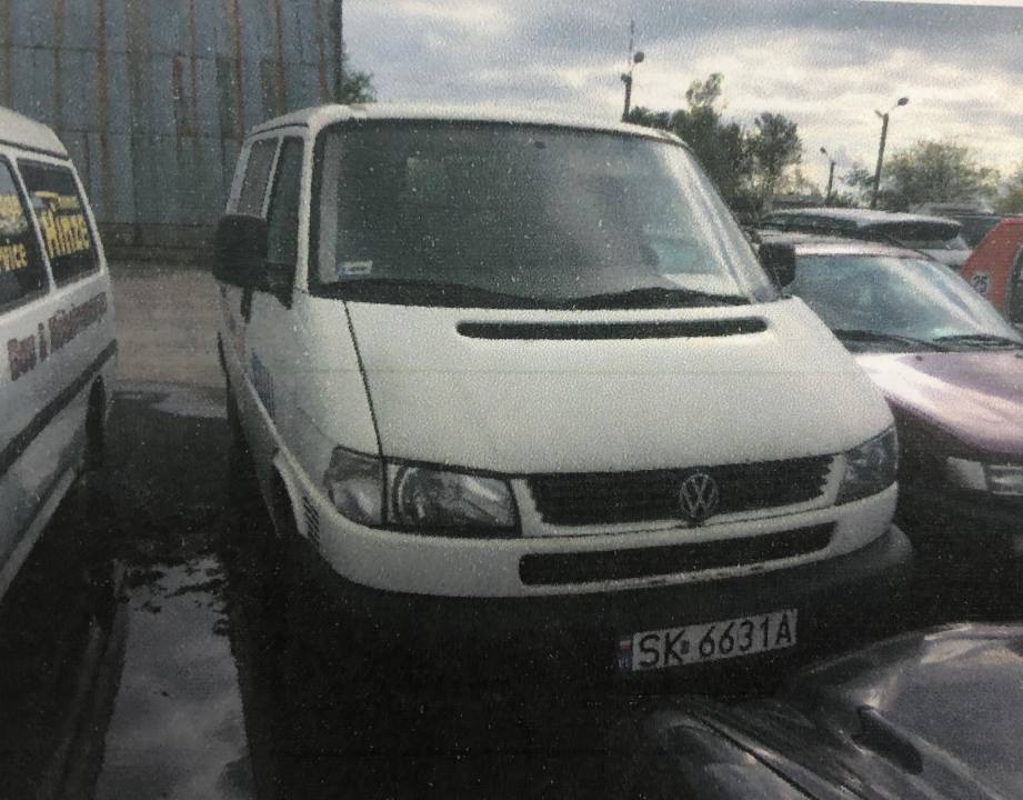 Транспортний засіб марки Volkswagen Т4 2.5 TDI, реєстраційний номер SK6631A, 2001 року випуску, VIN: WV1ZZZ70Z2X027246, дизель, білого кольору
