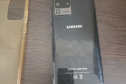Мобільний телефон модель "Galaxy S20 Ultra", б/в