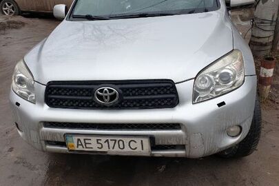 Автомобіль марки TOYOTA модель  RAV4, 2006 року випуску, д.н.з. АЕ5170СІ, VIN: JTMBH31V005017848