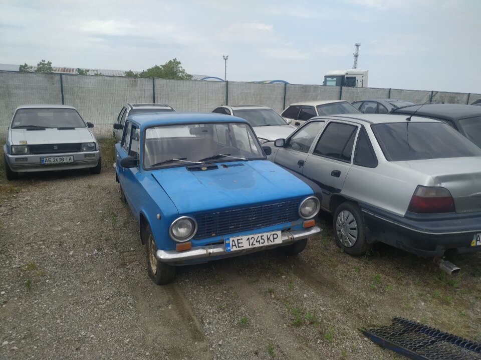Легковий автомобіль марки ВАЗ, модель 2101, державний номер АЕ1245КР, VIN:ВАЗ21012077314, рік випуску 1976, колір синій