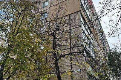 Двокімнатна квартира, загальною площею 45.5 кв.м., адреса: Дніпропетровська область, м. Кривий Ріг, вул.Свято-Миколаївська, буд.15, кв.38