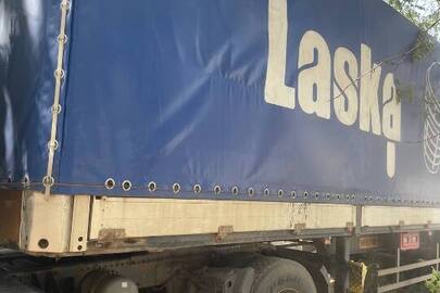 Напівпричіп, марки WIELTON, модель:NS 34, реєстраційний номер АЕ8503ХХ, VIN: SUDNS1STA63009501, 2006 року випуска, колір чорний