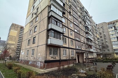 Квартира, загальною площею 57,3 кв.м., адреса: Дніпропетровська область, м. Дніпро, бульвар Слави, буд.8, кв.9