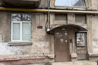 1/9 частина квартири загальною площею 73.0 кв.м., адреса: Дніпропетровська область, м. Дніпро, вул. Вокзальна, буд.8, кв.55