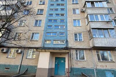 1/2 частина квартири загальною площею 45.4 кв.м., адреса: м. Дніпро, вул. Моніторна, буд.10, кв.262