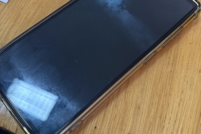 Конфісковане майно за рішенням суду: мобільний телефон марки "Samsung Galaxy A52", б/в
