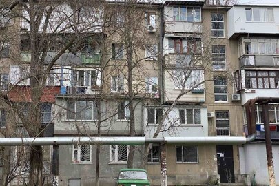1/4 квартири, загальною площею 51.4 кв.м., за адресою: м. Одеса, Люстдорфська дорога, будинок 155, квартира 8