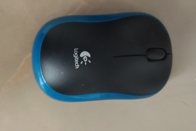 Мишка блютуз, (безпроводна), Logitech, чорного кольору із синьою вставкою, (на момент опису працездатність не перевірялася), б/в