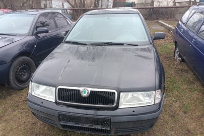 Колісний транспортний засіб Skoda Octavia (легковий хетчбек - В), 2002 року випуску, реєстраційний номер 8S62022, колір чорний, VIN - TMBBE21U128562968