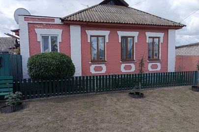 Житловий будинок загальною площею 68,8 кв. м. з господарськими будівлями та спорудами та зем. ділянка пл.0,0503 га, К/Н 5920910100:00:015:0146, за адресою: Сумська обл., Конотопський р-н, м. Буринь, вул. Українська (Чкалова), буд. 9